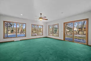 250 N View St, Hinckley, IL 60520 - Photo 5