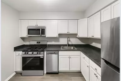 711 S Milwaukee Avenue #107, Libertyville, IL 60048 - Photo 7