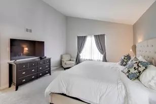 83 Thornhill Ln, Lake Barrington, IL 60010 - Photo 13