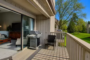 83 Thornhill Ln, Lake Barrington, IL 60010 - Photo 23