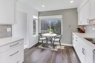 83 Thornhill Ln, Lake Barrington, IL 60010 - Photo 11