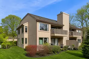 83 Thornhill Ln, Lake Barrington, IL 60010 - Photo 25