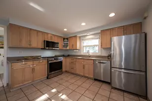 950 Brookside Ln, Deerfield, IL 60015 - Photo 13