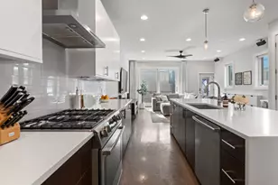 2731 W Cortez St, Chicago, IL 60622 - Photo 13