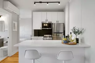 2746 5 N Hampden St, Chicago, IL 60614 - Photo 3