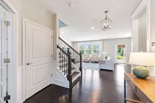 2524 Balsam Cove Rd, Naperville, IL 60563 - Photo 3