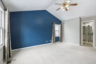 246 Montclair Rd, Vernon Hills, IL 60061 - Photo 21