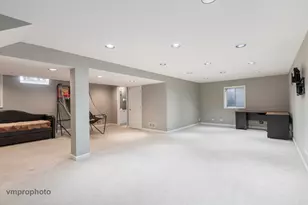 246 Montclair Rd, Vernon Hills, IL 60061 - Photo 31