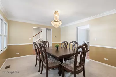 246 Montclair Road, Vernon Hills, IL 60061 - Photo 21