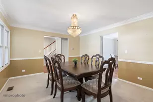 246 Montclair Rd, Vernon Hills, IL 60061 - Photo 21