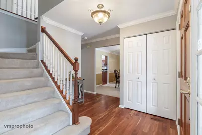 246 Montclair Road, Vernon Hills, IL 60061 - Photo 15