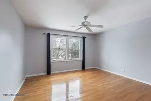 246 Montclair Rd, Vernon Hills, IL 60061 - Photo 25