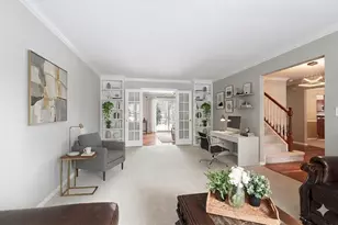 246 Montclair Rd, Vernon Hills, IL 60061 - Photo 5