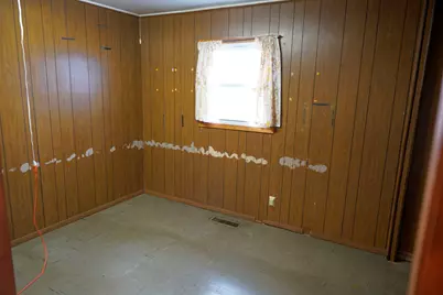 19 Helm Road, Carpentersville, IL 60110 - Photo 9