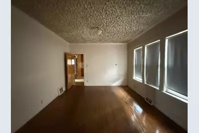 322 W 107th Place, Chicago, IL 60628 - Photo 3