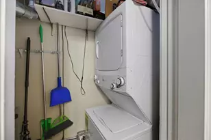 1624 W Olive Ave, Chicago, IL 60660 - Photo 17