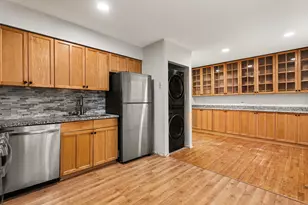 1527 W Sherwin Ave, Chicago, IL 60626 - Photo 11