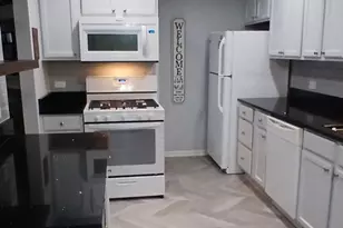 373 Ferndale Ct, Schaumburg, IL 60193 - Photo 11