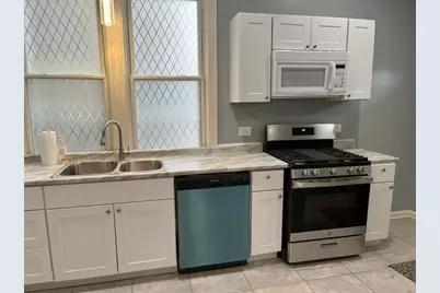 8153 S Exchange Avenue, Chicago, IL 60617 - Photo 5