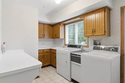 8261 Lake Ridge Drive, Burr Ridge, IL 60527 - Photo 19