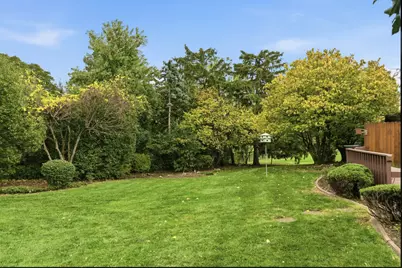 8261 Lake Ridge Drive, Burr Ridge, IL 60527 - Photo 53