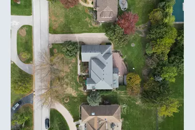 8261 Lake Ridge Drive, Burr Ridge, IL 60527 - Photo 57