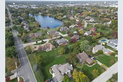 8261 Lake Ridge Drive, Burr Ridge, IL 60527 - Photo 59