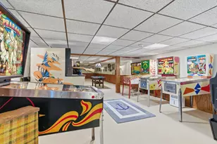 8261 Lake Ridge Dr, Burr Ridge, IL 60527 - Photo 39