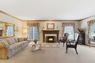 8261 Lake Ridge Dr, Burr Ridge, IL 60527 - Photo 7