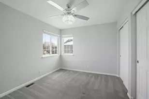 9038 Hillcrest Ln, Woodridge, IL 60517 - Photo 15