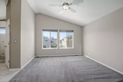 9038 Hillcrest Lane, Woodridge, IL 60517 - Photo 11