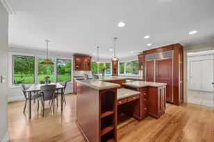 1152 Terre Dr, Libertyville, IL 60048 - Photo 17