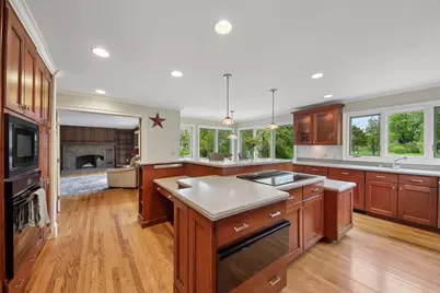 1152 Terre Drive, Libertyville, IL 60048 - Photo 15