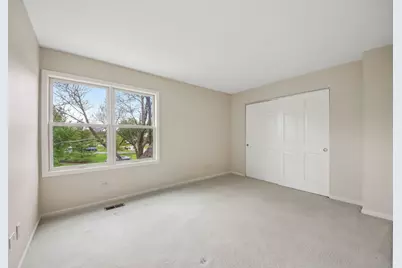 1152 Terre Drive, Libertyville, IL 60048 - Photo 35
