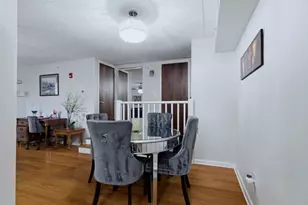 73 W Pier Dr, Westmont, IL 60559 - Photo 5