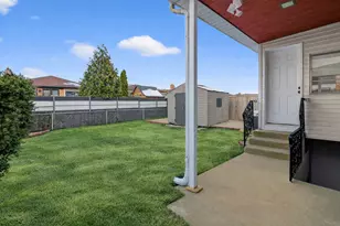 7624 W Ainslie St, Harwood Heights, IL 60706 - Photo 23