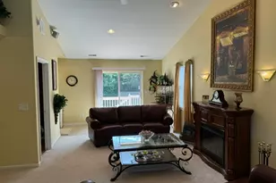 2819 Sun Valley Dr, Cary, IL 60013 - Photo 15