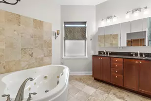 512 E Oakwood Blvd, Chicago, IL 60653 - Photo 19