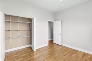 512 E Oakwood Blvd, Chicago, IL 60653 - Photo 11