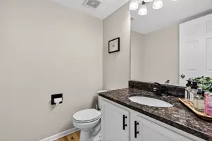 9 Annandale Ct, Lake in the Hills, IL 60156 - Photo 17