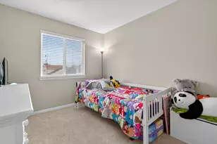 9 Annandale Ct, Lake in the Hills, IL 60156 - Photo 23