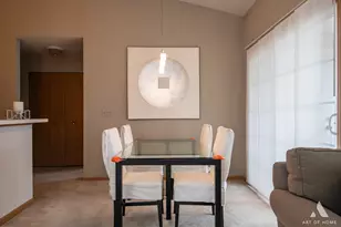 1117 Silverstone Dr, Carpentersville, IL 60110 - Photo 17