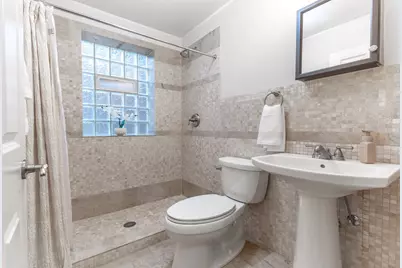 6352 W Giddings Street, Chicago, IL 60630 - Photo 7