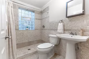 6352 W Giddings St, Chicago, IL 60630 - Photo 7