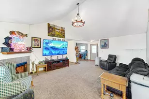 897 Meadowbrook Rd, Elwood, IL 60421 - Photo 3