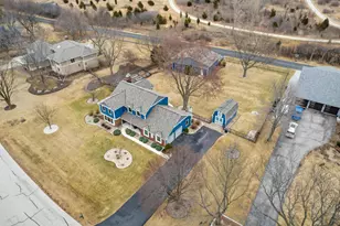 9S321 Chandelle Dr, Naperville, IL 60564 - Photo 35