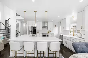 8820 N Elmore St, Niles, IL 60714 - Photo 7