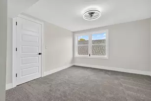 7642 S Merrill Ave, Chicago, IL 60649 - Photo 23