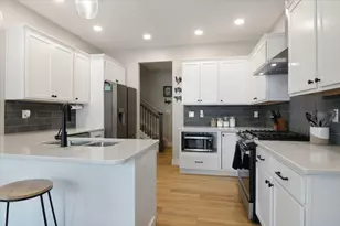 401 A Jenny Ln, Heyworth, IL 61745 - Photo 7