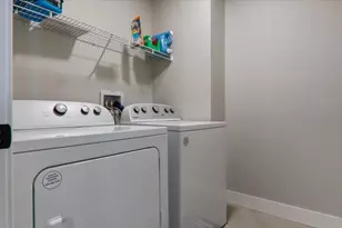 401 A Jenny Ln, Heyworth, IL 61745 - Photo 19